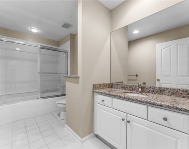 216 Adams Pointe Blvd - Photo Thumbnail 22