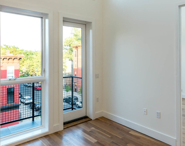 182 Malcolm X Blvd - Photo Thumbnail 4