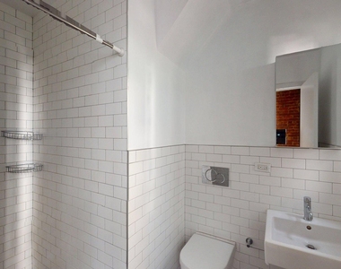  East 73rd Street - Photo Thumbnail 3