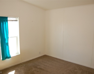 1781 Baradonna Road - Photo Thumbnail 19