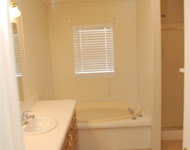 1781 Baradonna Road - Photo Thumbnail 7