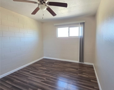2524 Mccarran Street - Photo Thumbnail 6