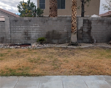 8613 Hidden Pines Avenue - Photo Thumbnail 2