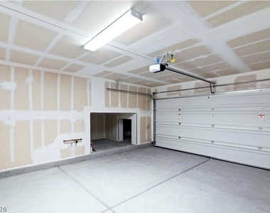 7991 Adelaide Hills Street - Photo Thumbnail 8