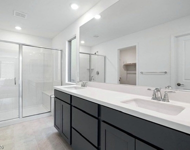 7991 Adelaide Hills Street - Photo Thumbnail 10