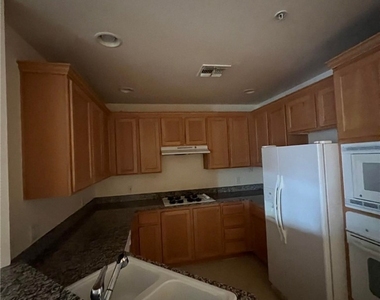 39 E Agate Avenue - Photo Thumbnail 3