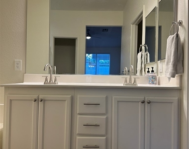 203 Bailey Island Drive - Photo Thumbnail 16