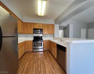 9901 Trailwood Drive - Photo Thumbnail 3