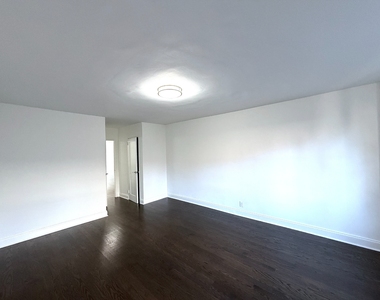 East 89th Street - Photo Thumbnail 1