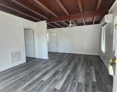 432 15th Street - Photo Thumbnail 3