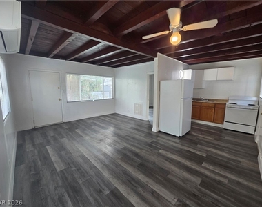 432 15th Street - Photo Thumbnail 6