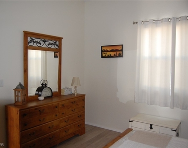 2980 Yucca Terrace Avenue - Photo Thumbnail 12