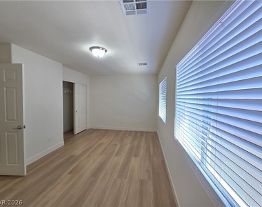 6376 Tamber Bay Road - Photo Thumbnail 14