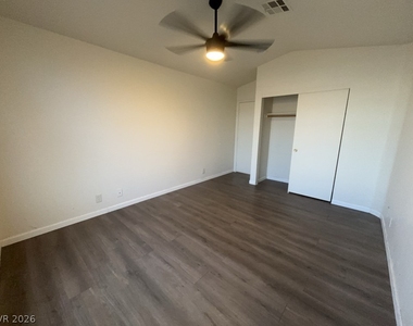 6643 Fallona Avenue - Photo Thumbnail 11
