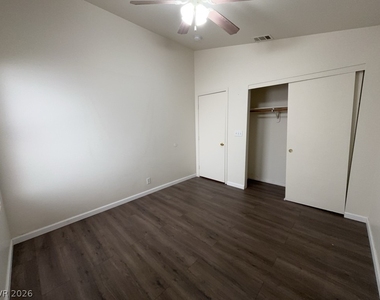 6643 Fallona Avenue - Photo Thumbnail 7