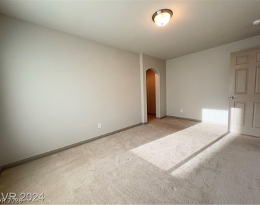 10187 Lawton Ridge Court - Photo Thumbnail 9