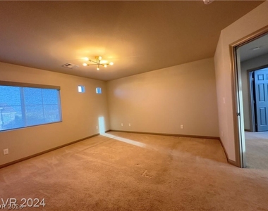 10187 Lawton Ridge Court - Photo Thumbnail 35
