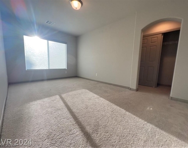 10187 Lawton Ridge Court - Photo Thumbnail 7