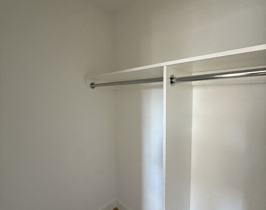 222 East 39th Street - Photo Thumbnail 10