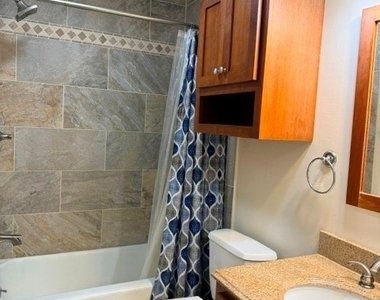 442 Main Street - Photo Thumbnail 5