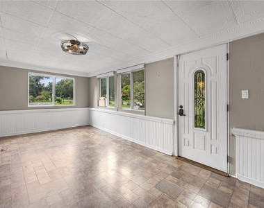3762 Lake Rd N - Photo Thumbnail 1