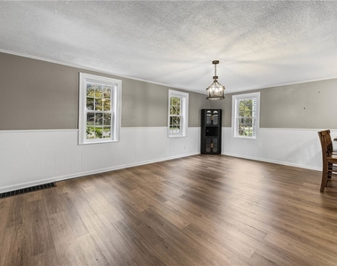 3762 Lake Rd N - Photo Thumbnail 11