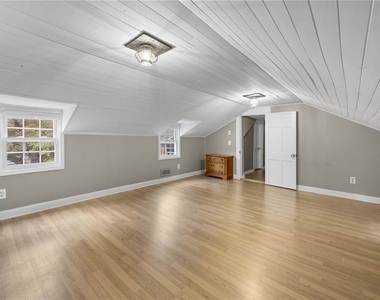 3762 Lake Rd N - Photo Thumbnail 27