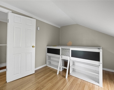 3762 Lake Rd N - Photo Thumbnail 30