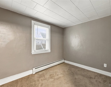 22 Euclid Avenue - Photo Thumbnail 22