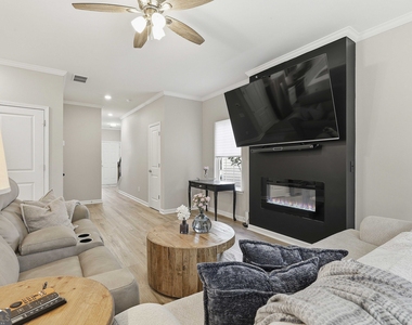 77 Portico Place - Photo Thumbnail 7
