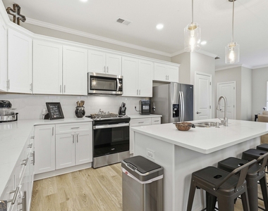 77 Portico Place - Photo Thumbnail 10