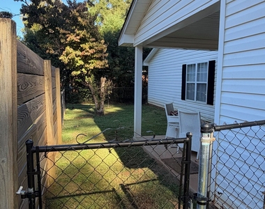 474 Kelly Lane - Photo Thumbnail 6