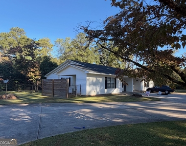 474 Kelly Lane - Photo Thumbnail 5
