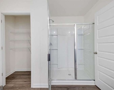 72 Tidewater Drive - Photo Thumbnail 12