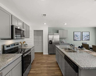 72 Tidewater Drive - Photo Thumbnail 8