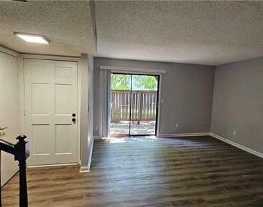 1403 Stone Mill Trace - Photo Thumbnail 1