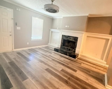 607 Tramore Court - Photo Thumbnail 2