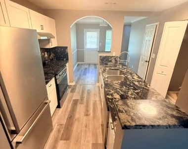 607 Tramore Court - Photo Thumbnail 4