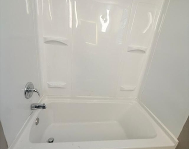 607 Tramore Court - Photo Thumbnail 26