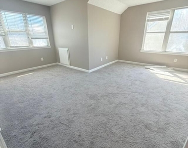 607 Tramore Court - Photo Thumbnail 16