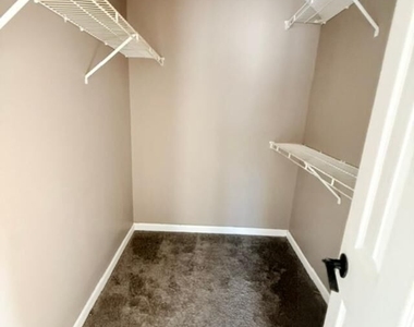 607 Tramore Court - Photo Thumbnail 14