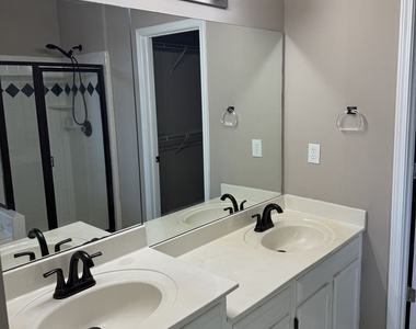 6972 Harbor Town Way - Photo Thumbnail 18