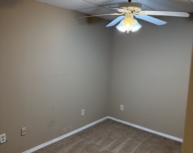6972 Harbor Town Way - Photo Thumbnail 30