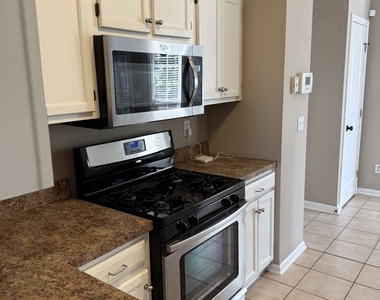 6972 Harbor Town Way - Photo Thumbnail 8