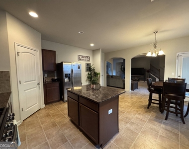 9775 Ivey Ridge Circle - Photo Thumbnail 7