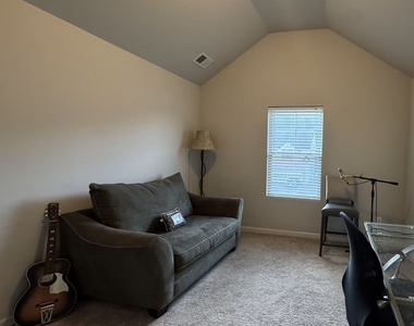9775 Ivey Ridge Circle - Photo Thumbnail 9