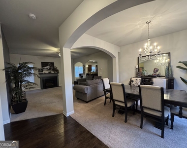 9775 Ivey Ridge Circle - Photo Thumbnail 2