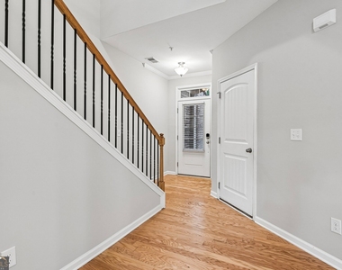 1208 Foxcroft Lane - Photo Thumbnail 1