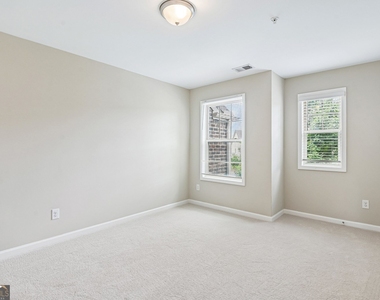 1208 Foxcroft Lane - Photo Thumbnail 19