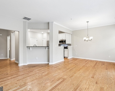 1208 Foxcroft Lane - Photo Thumbnail 4